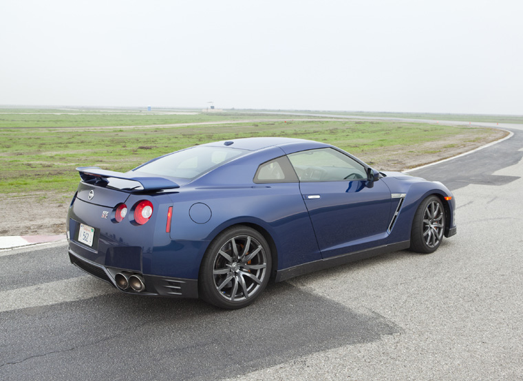 2011 Nissan GT-R Picture